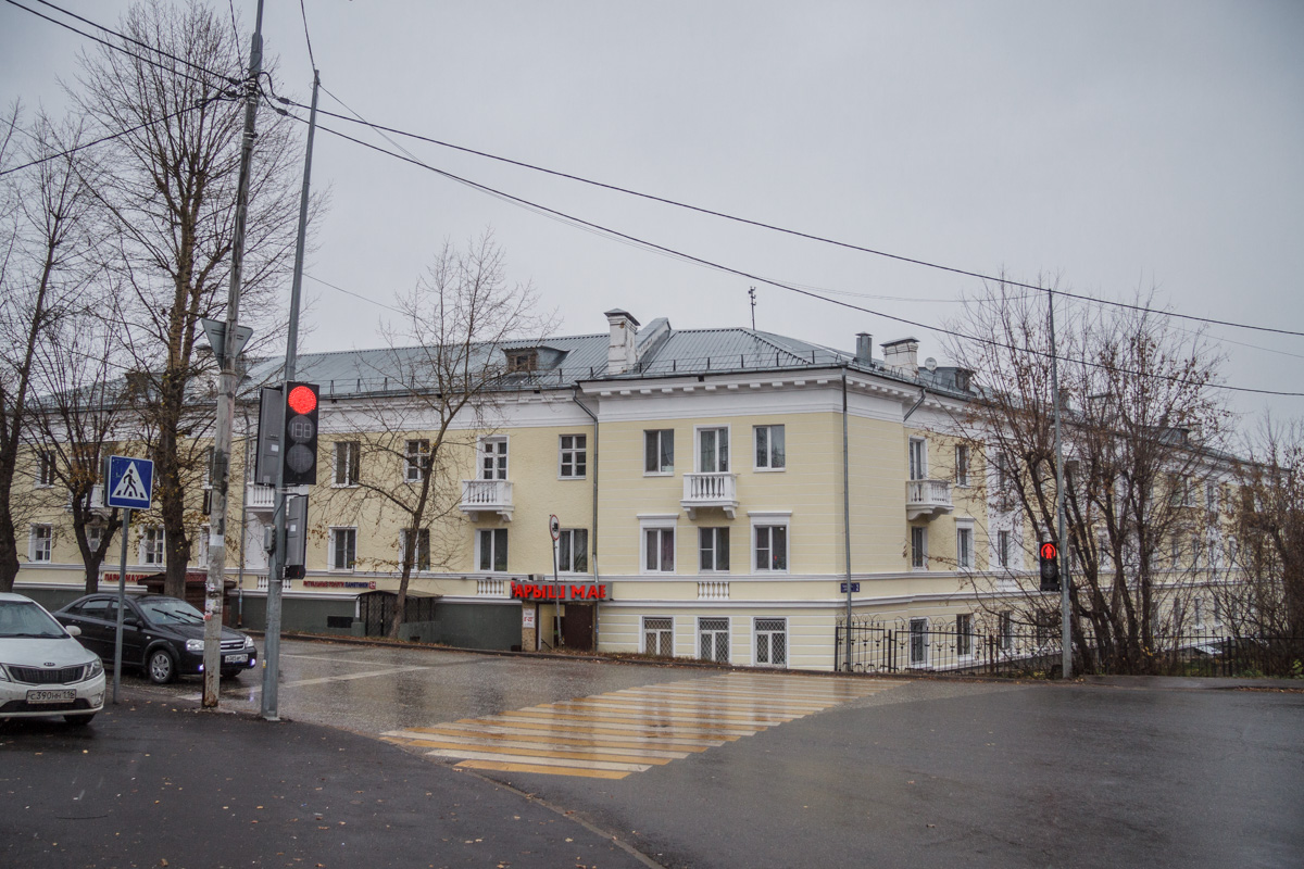 Казань, Советская улица, 2 / Тополевая улица, 14