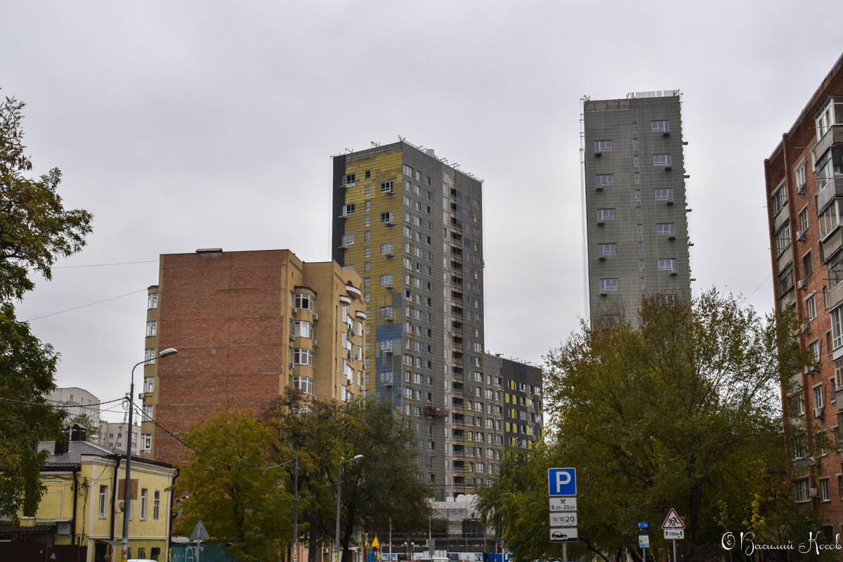 Ростов-на-Дону, Пушкинская улица, 1 / Доломановский переулок, 36; Доломановский переулок, 27А; Доломановский переулок, 27