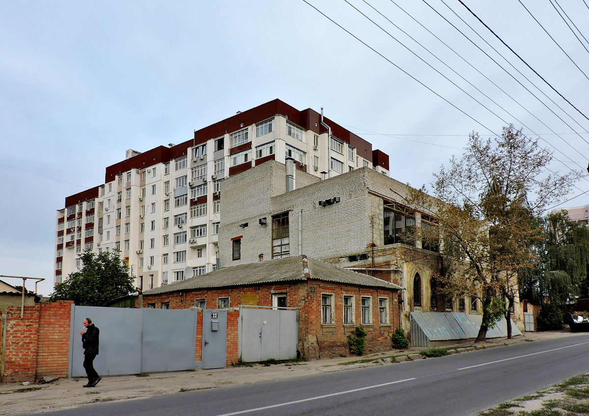 Харьков, Искринский переулок, 23; Проспект Героев Харькова, 131б; Искринский переулок, 23*