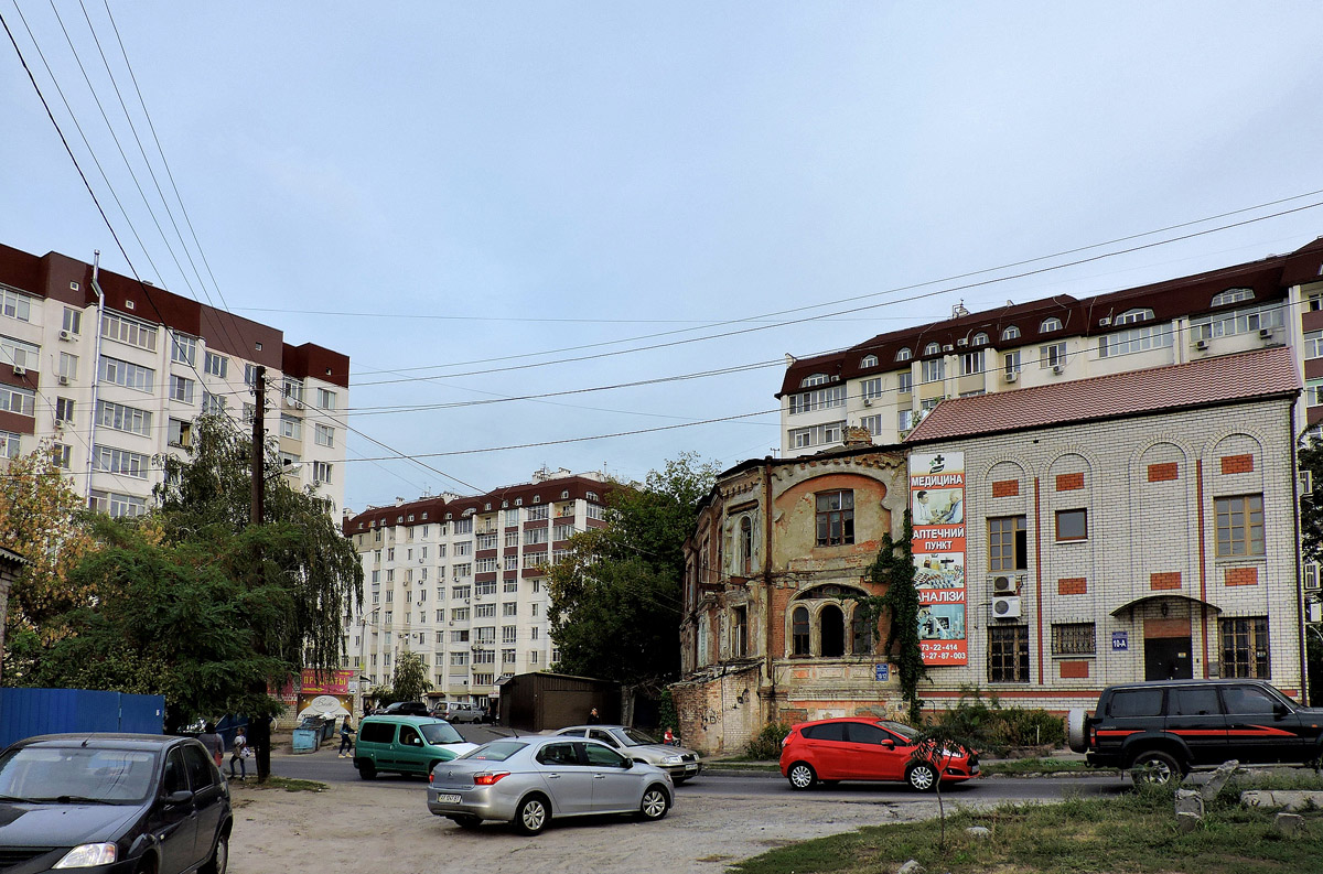 Харьков, Святодуховская улица, 10-12; Проспект Героев Харькова, 131б; Проспект Героев Харькова, 131в