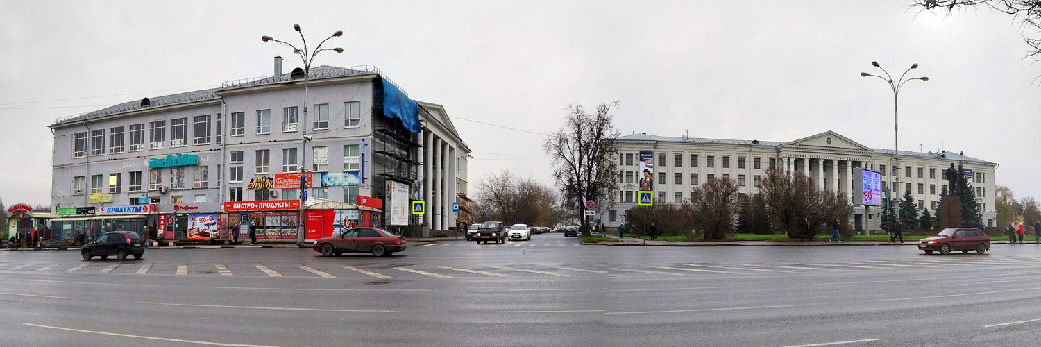 Псков, Площадь Ленина, 1; Площадь Ленина, 2