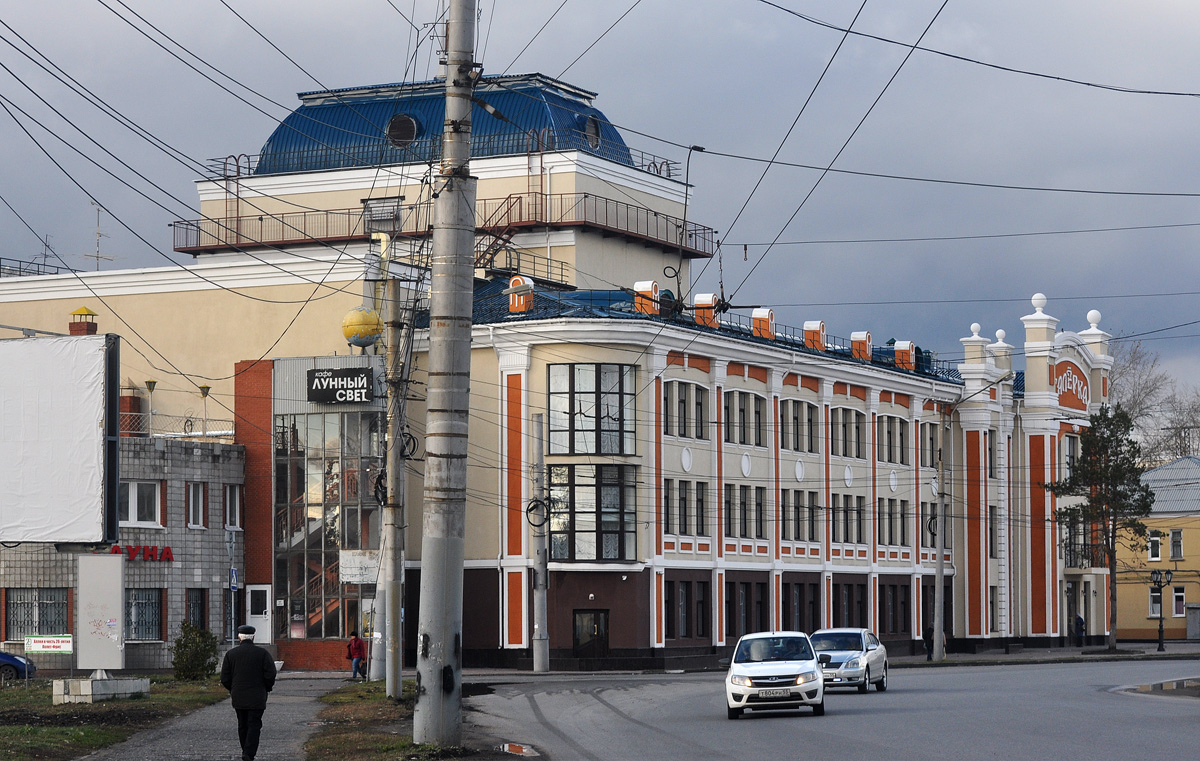 Омск, Улица Богдана Хмельницкого, 236