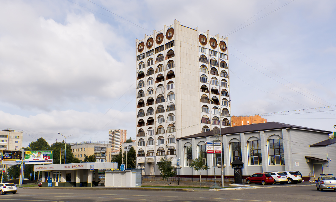 Уфа, Улица Цюрупы, 134; Улица Цюрупы, 134*