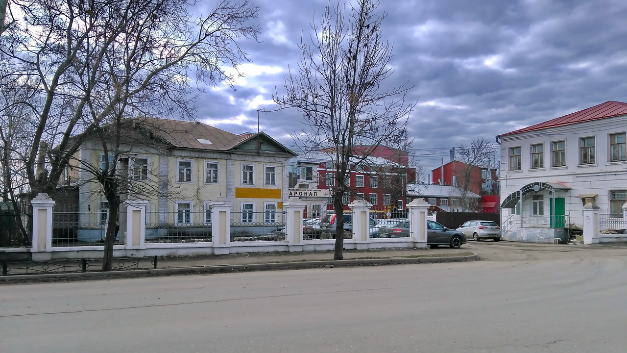 Ростов Великий, Пролетарская улица, 42; Пролетарская улица, 40*; Пролетарская улица, 40
