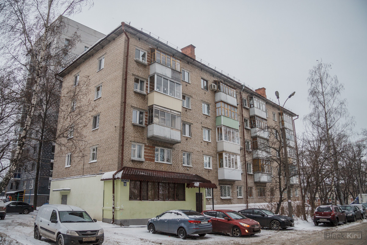 Казань, Улица Дружбы, 5 / Улица Заря, 18