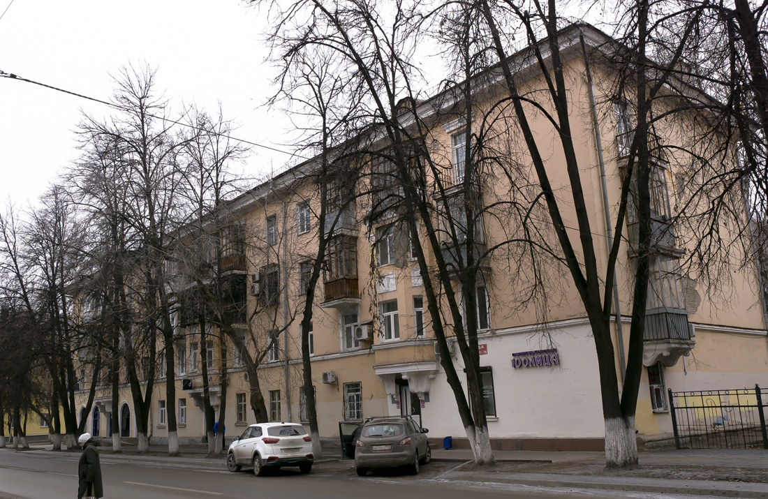 Уфа, Улица Калинина, 1 / Улица Мира, 34