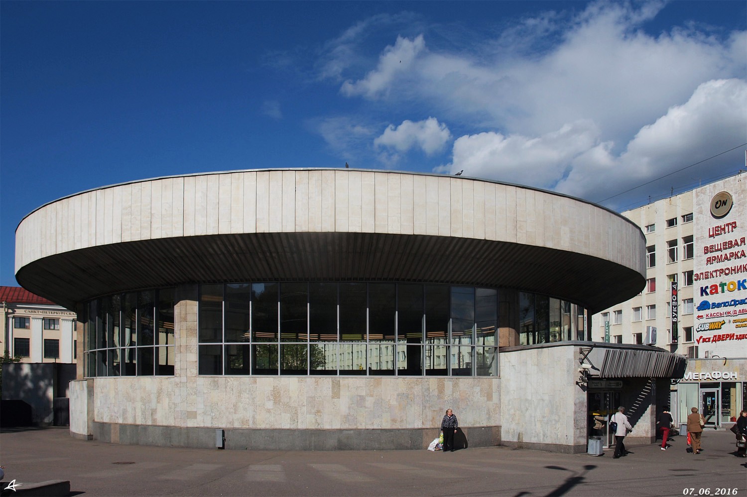 Санкт-Пецярбург, Проспект Обуховской Обороны, 114 корп. 1