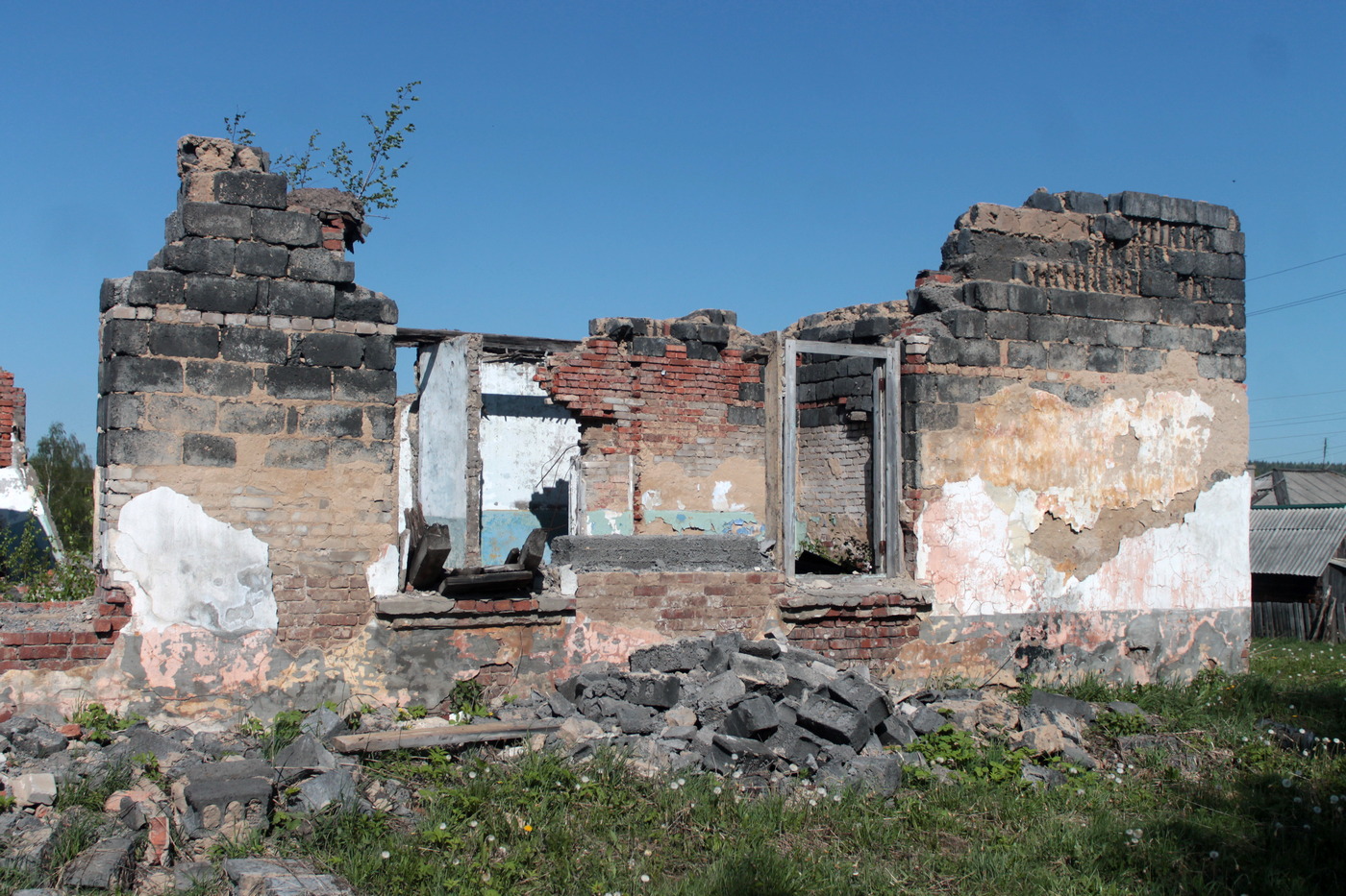 Углеуральский, Углеуральская улица, 28А