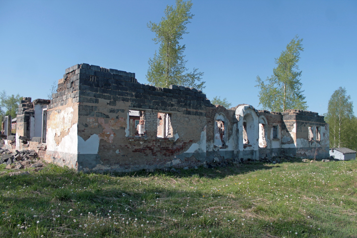 Углеуральский, Углеуральская улица, 28А