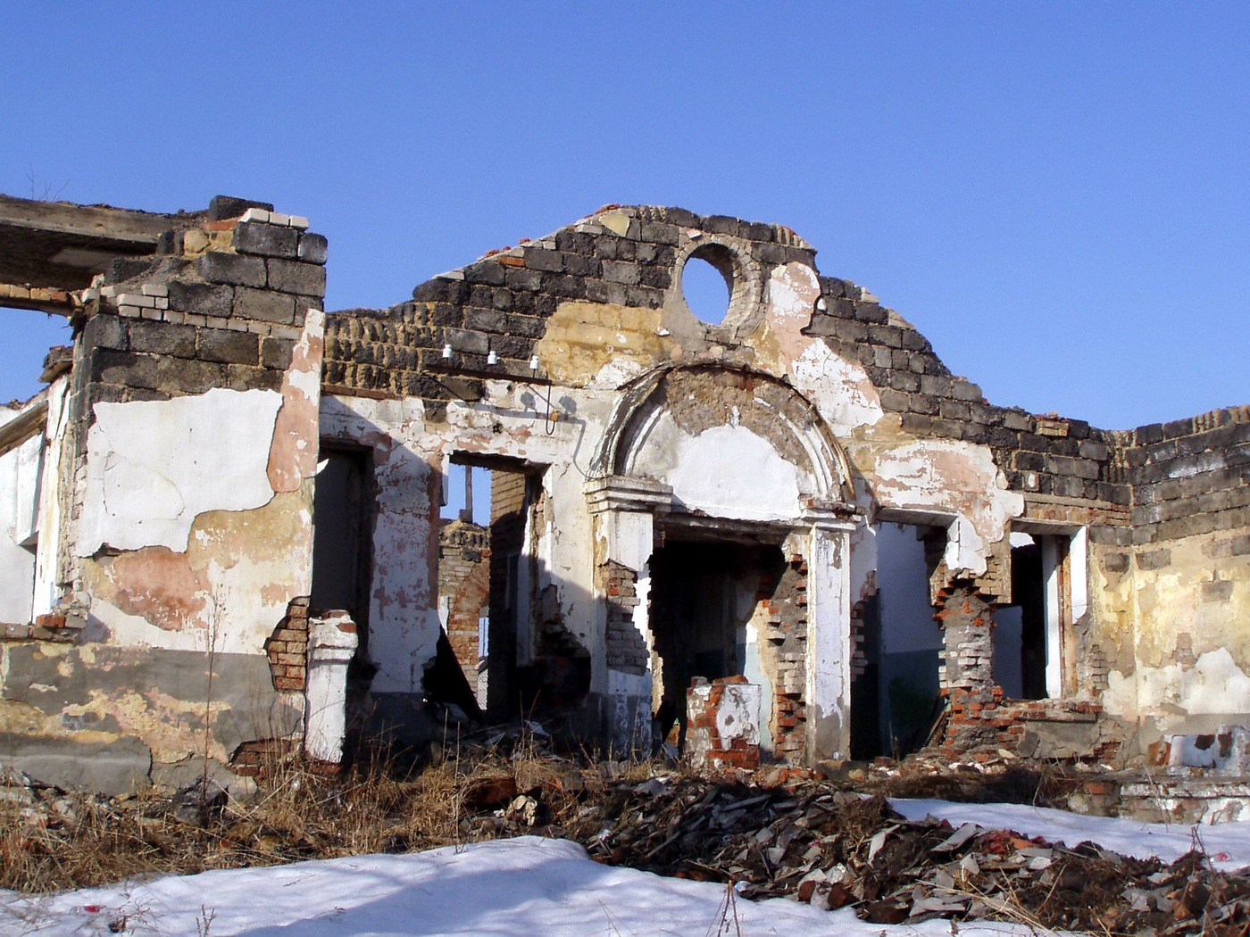 Углеуральский, Углеуральская улица, 28А