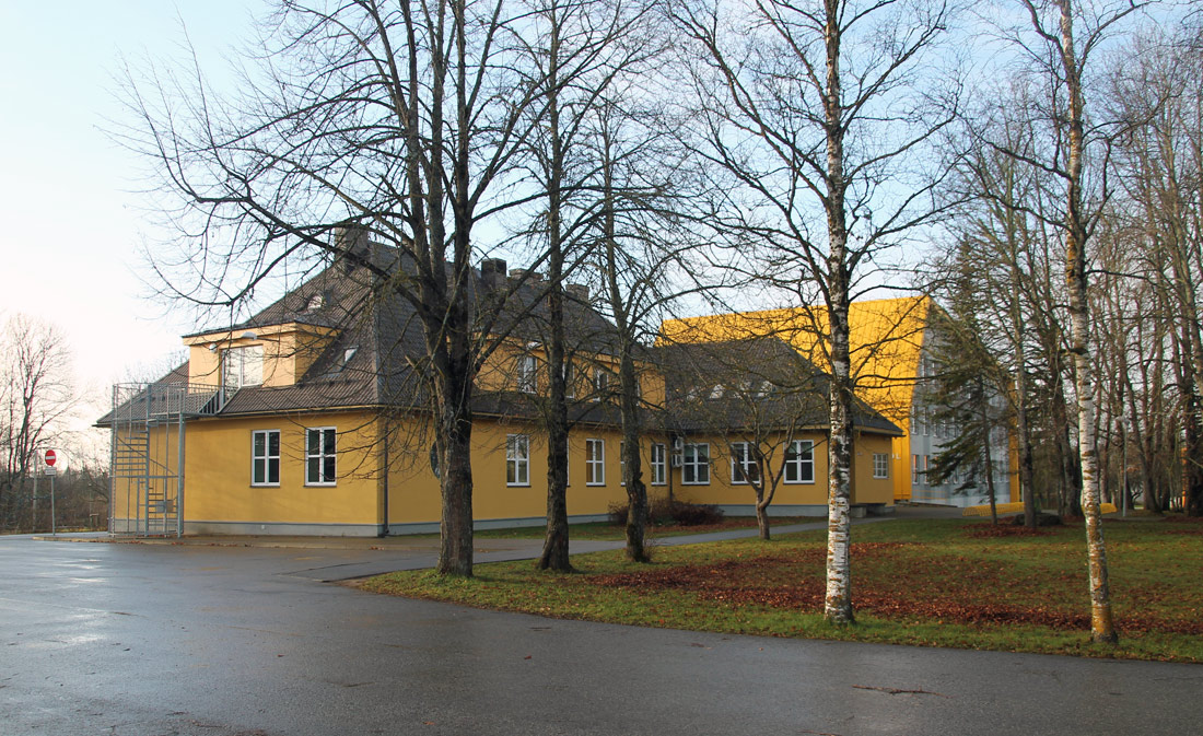 Лагеди, Kooli, 18