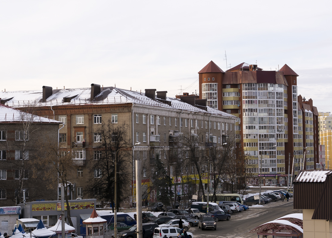 Ufa, Улица Ульяновых, 52 / Улица Максима Горького, 76; Улица Ульяновых, 53 / Улица Максима Горького, 74