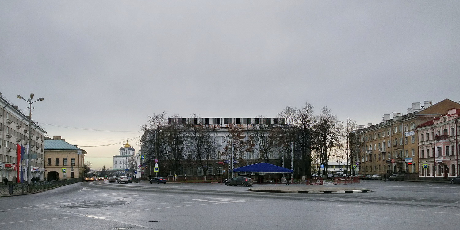 Псков, Советская улица, 7; Кремль, 2/1; Советская улица, 20; Улица Ленина, 1; Октябрьский проспект, 4