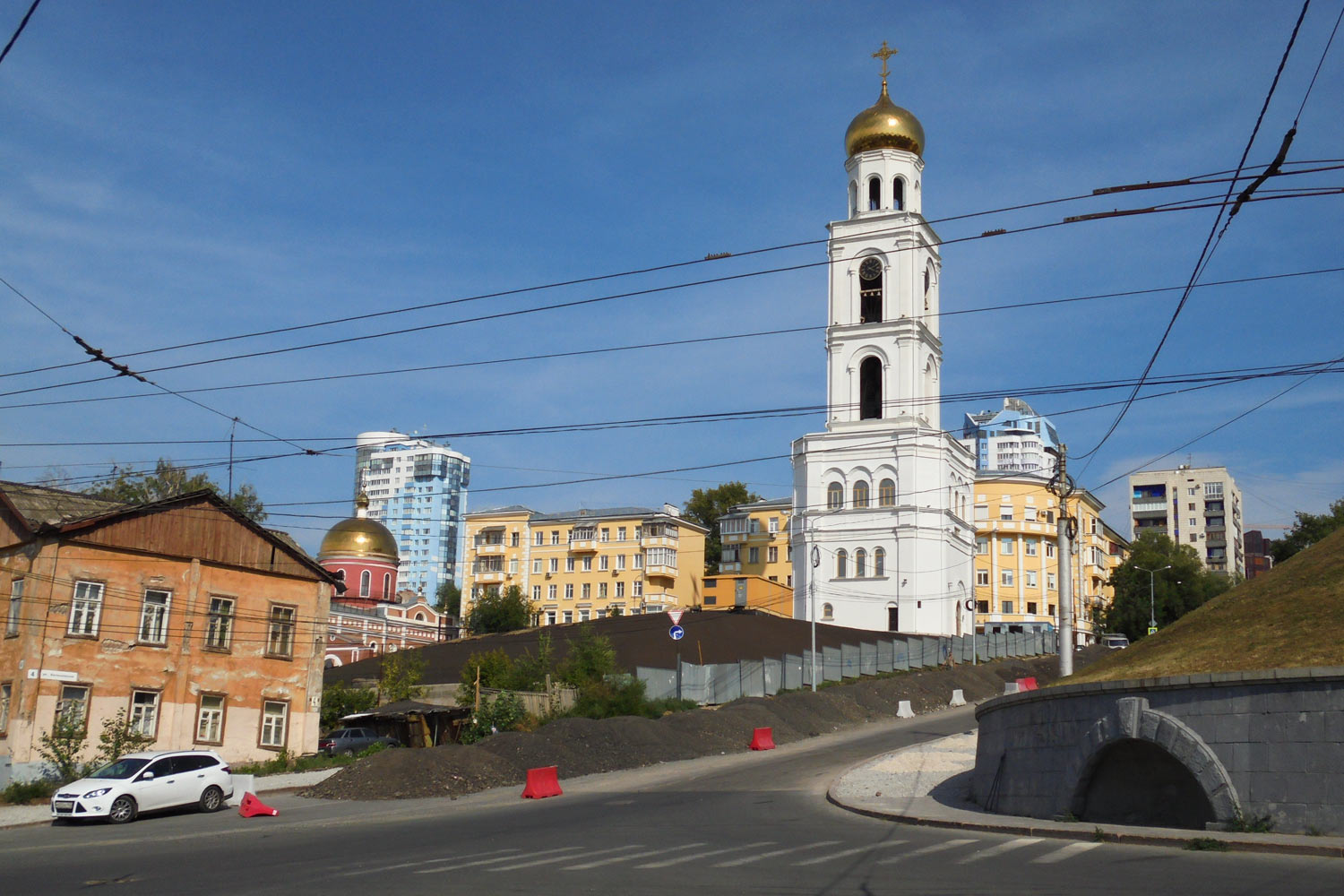 Samara, Волжский проспект, 1М