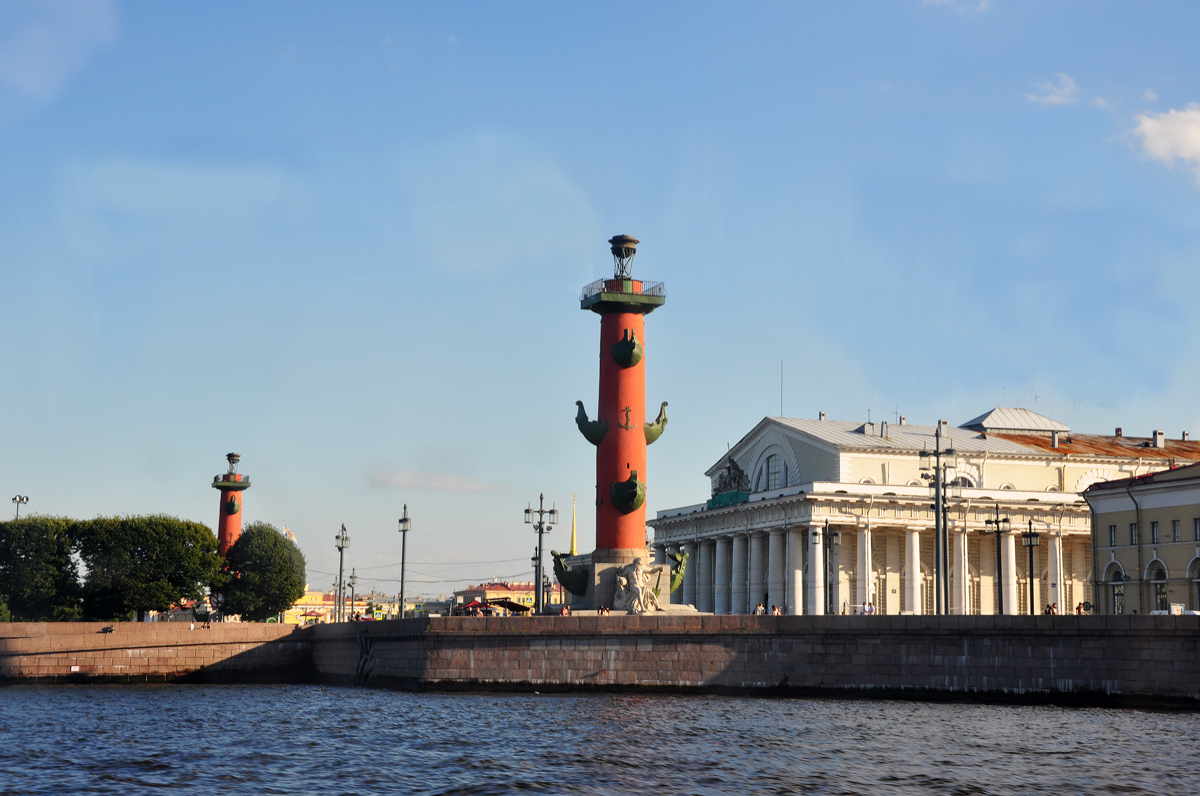 Saint Petersburg, Биржевая площадь, 4