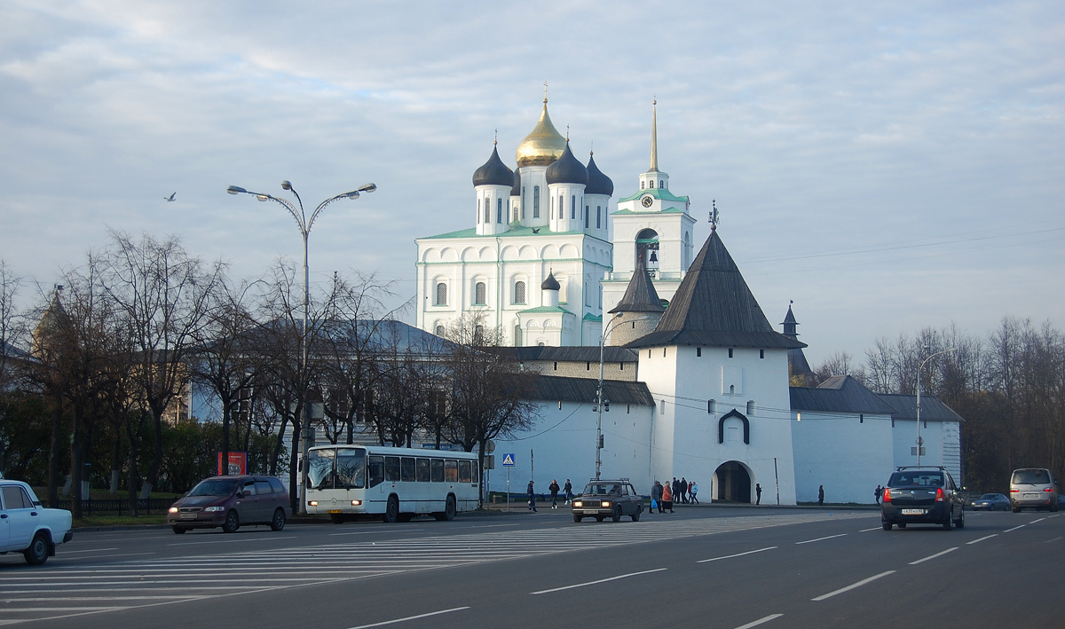 Псков, Кремль, 3; Кремль, 6; Кремль, 1/6; Кремль, 2/1