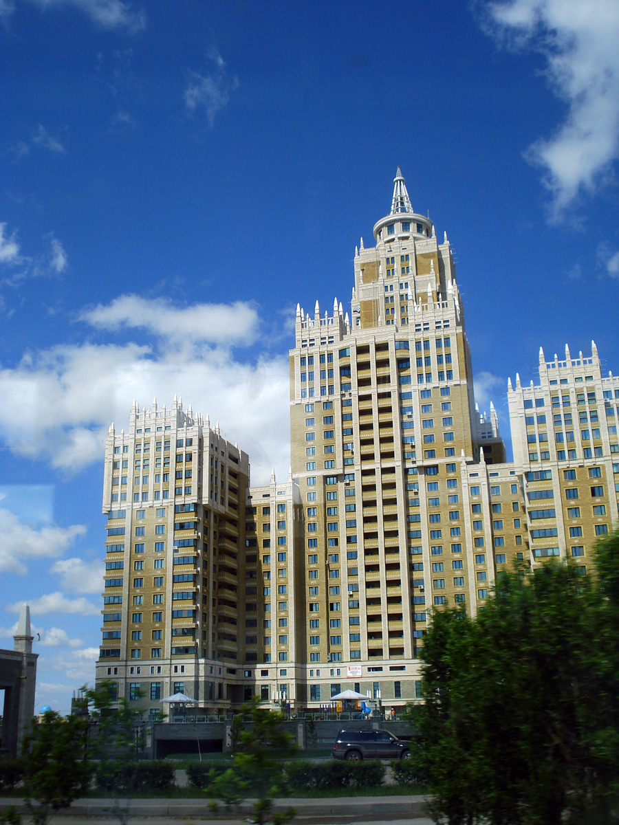 Астана, Проспект Кабанбай батыра, 11