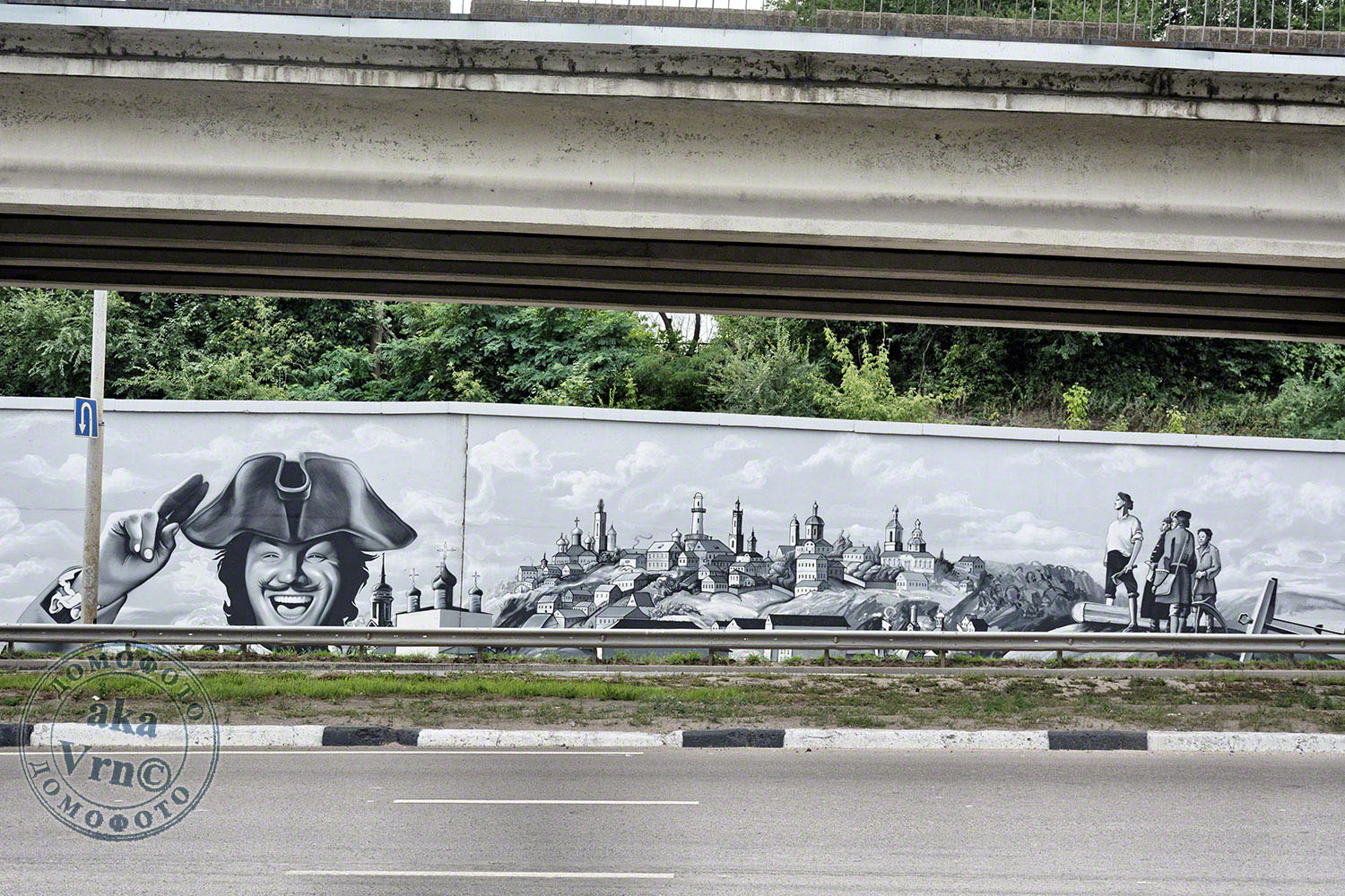 Монументальное искусство (мозаики, росписи, барельефы, сграфито)