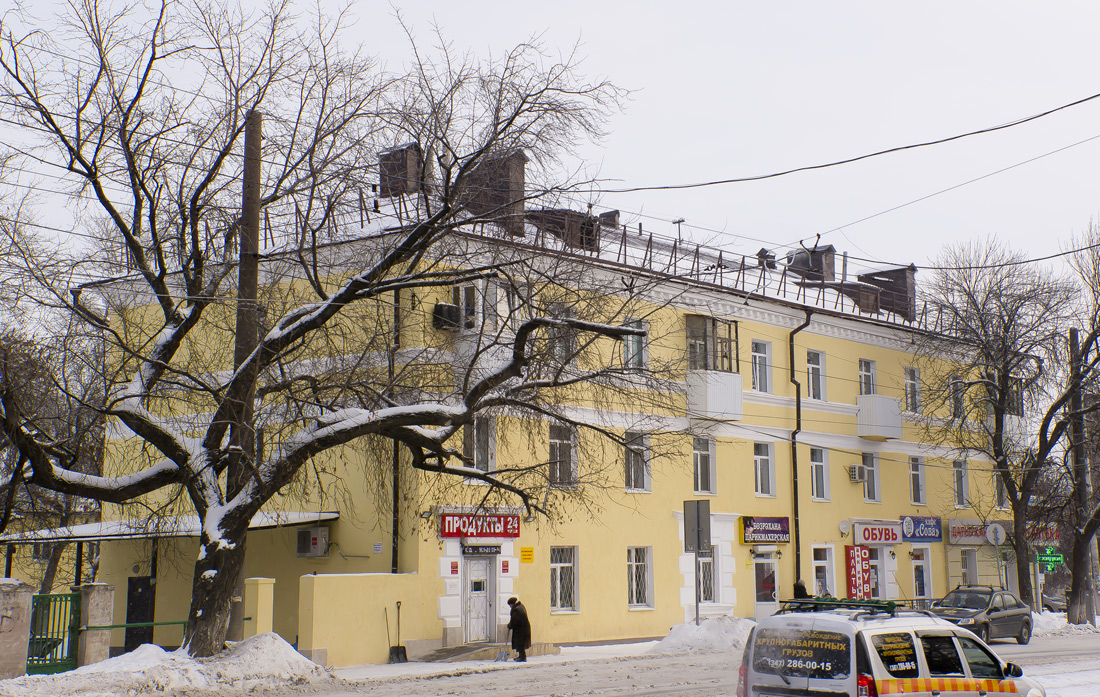 Ufa, Улица Свободы, 33 / Улица Дмитрия Донского, 91