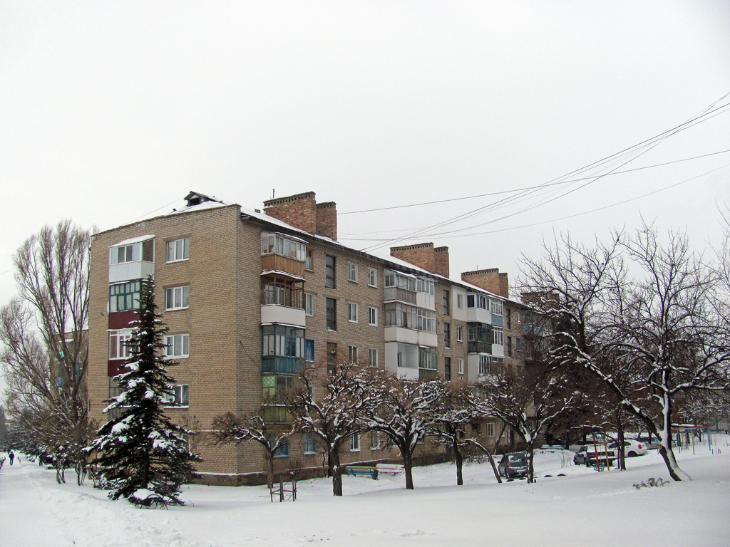 Соледар, Улица Карпинского, 8