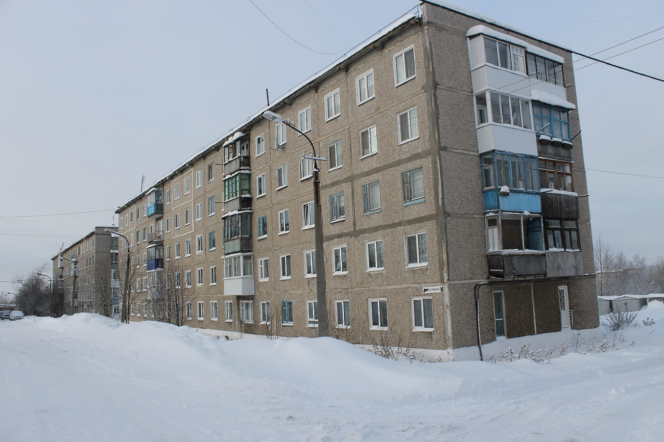 Кизел, Улица Физкультурников, 3; Улица Физкультурников, 1