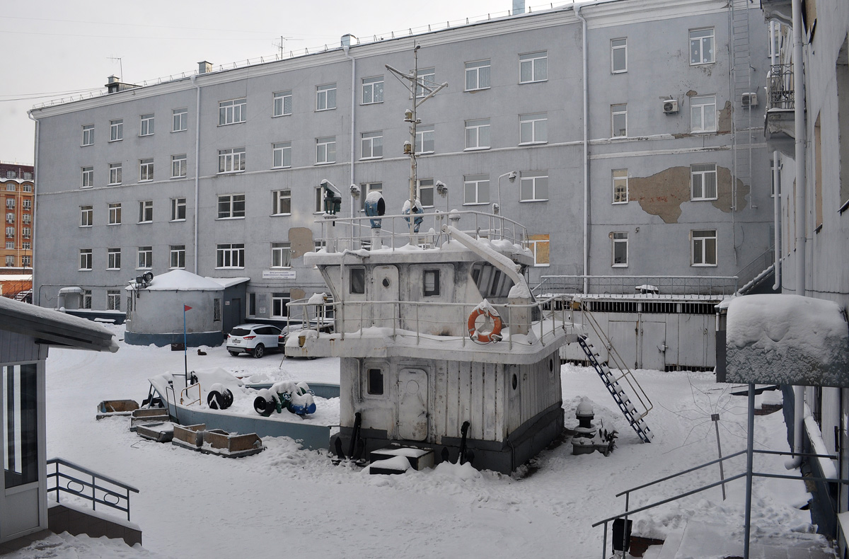 Omsk, Улица Ивана Алексеева, 2 / Набережная Тухачевского, 2