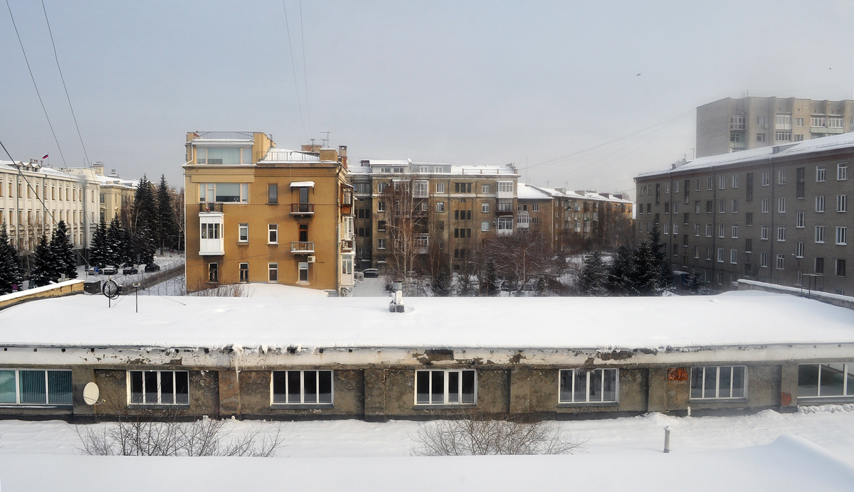 Omsk, Улица Ивана Алексеева, 4а; Улица Ивана Алексеева, 6; Улица Красина, 2