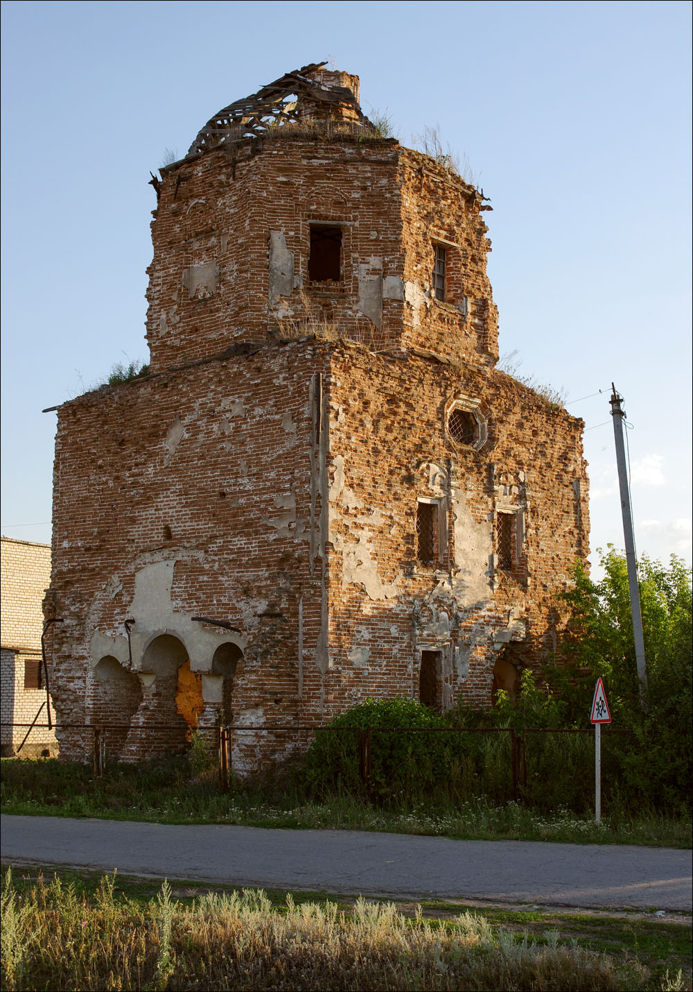 Сызранский район, прочие н.п., с. Троицкое, Улица Братьев Краснеевых, (?)