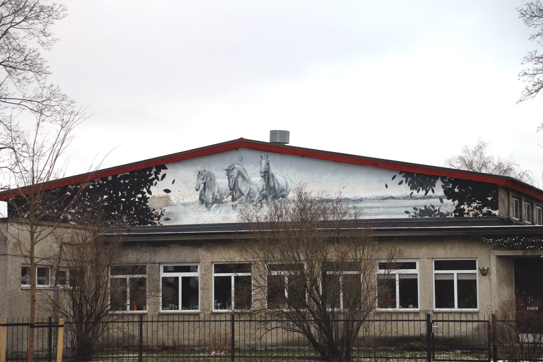 Tallinn, Tondi, 30. Монументальное искусство (мозаики, росписи)