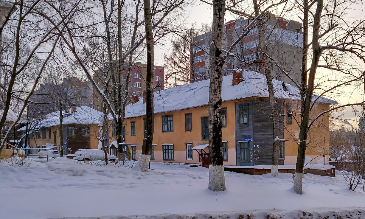 Нижний Новгород, Батумская улица, 2; Батумская улица, 4