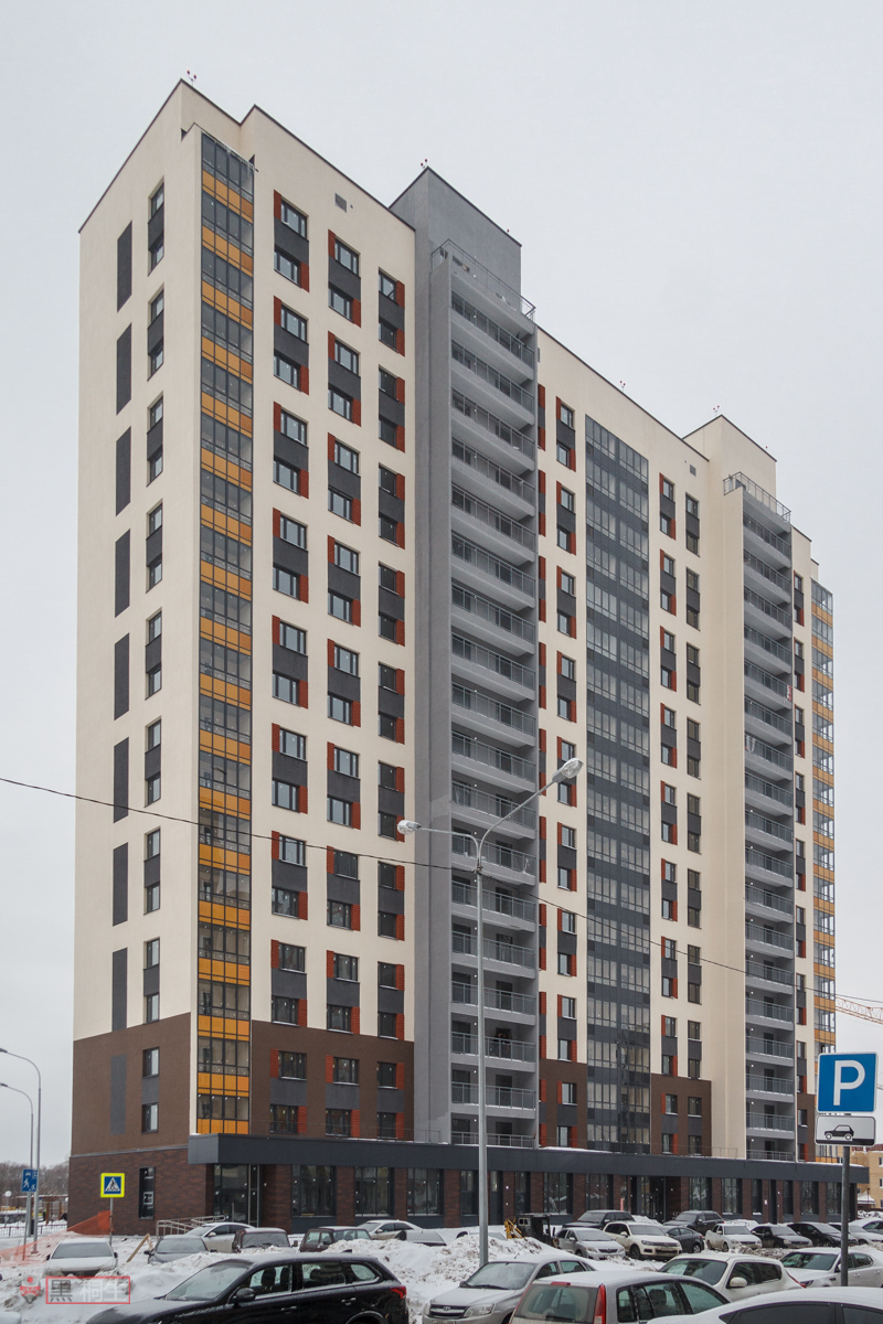 Казань, Улица Александра Курынова, 6 корп. 1