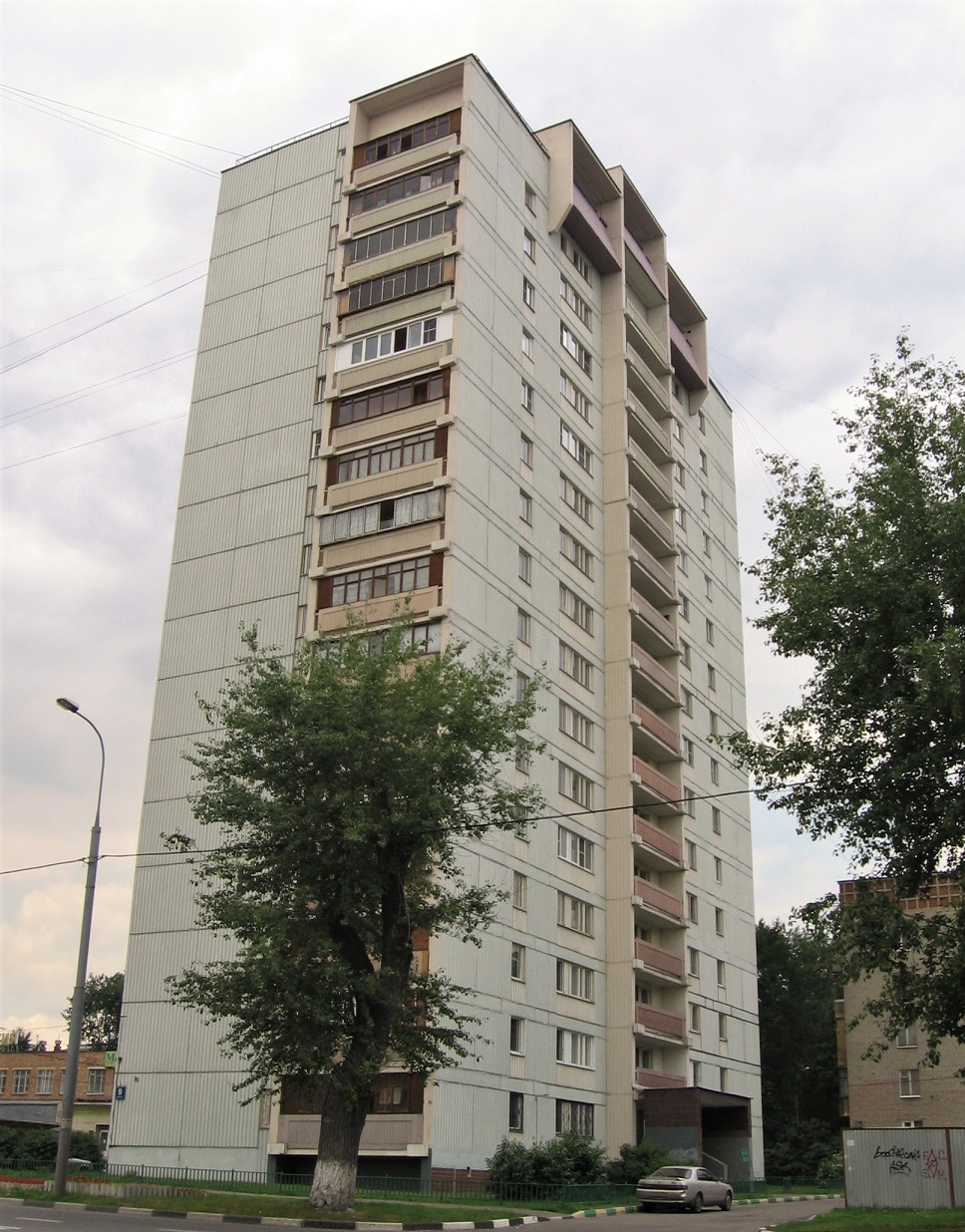 Москва, Улица Верхние Поля, 9 корп. 2