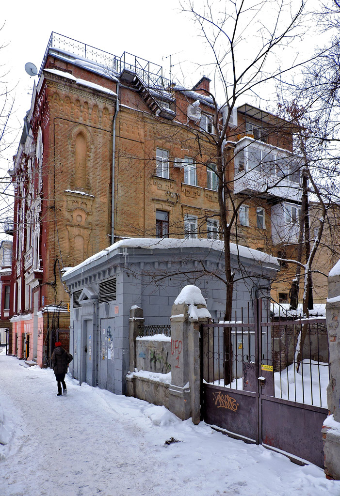 Charków, Чернышевская улица, 67*; Чернышевская улица, 67 / Улица Ярослава Мудрого, 19
