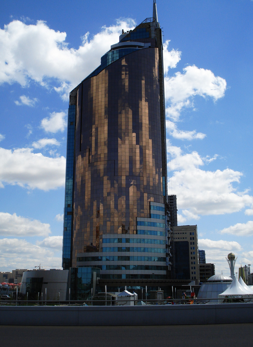 Астана, Проспект Кабанбай батыра, 21/1