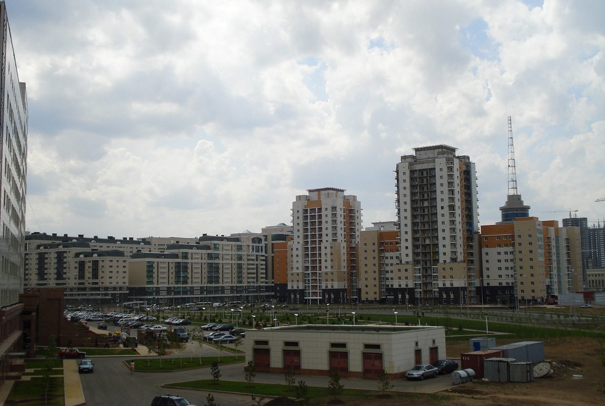 Астана, Улица Динмухамеда Кунаева, 14г; Улица Динмухамеда Кунаева, 35; Улица Динмухамеда Кунаева, 35/1; Улица Динмухамеда Кунаева, 14/2