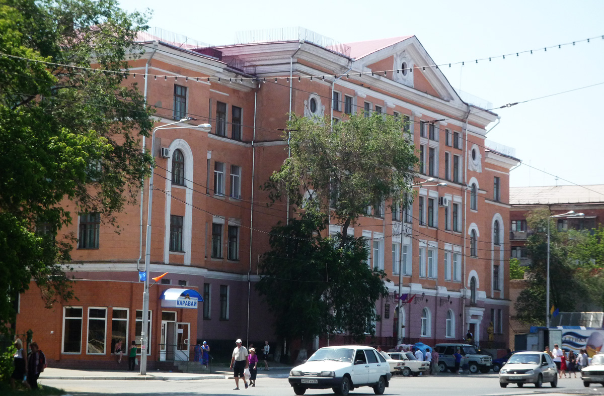 Новотроицк, Советская улица, 43 Новотроицк, Советская улица, 43