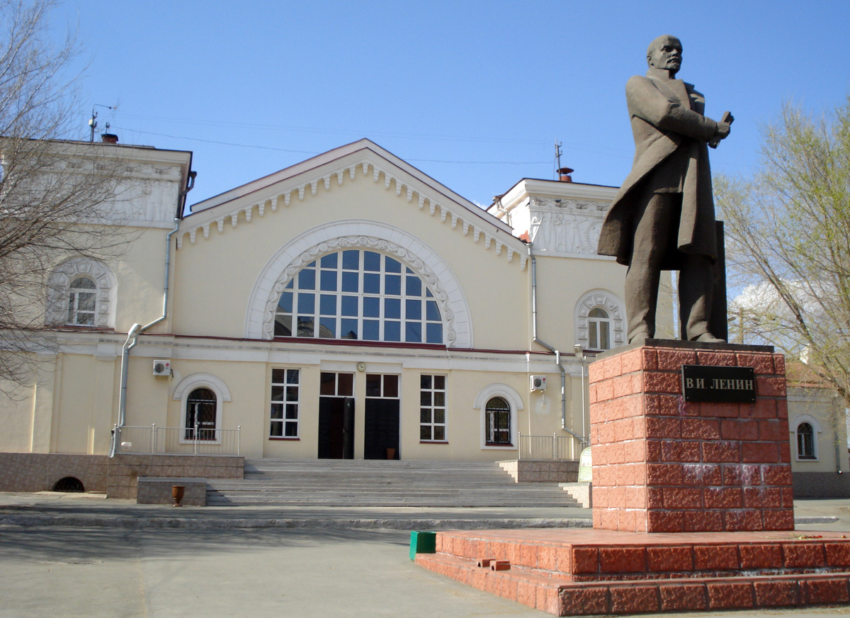 Новотроицк, Железнодорожная улица, 1А