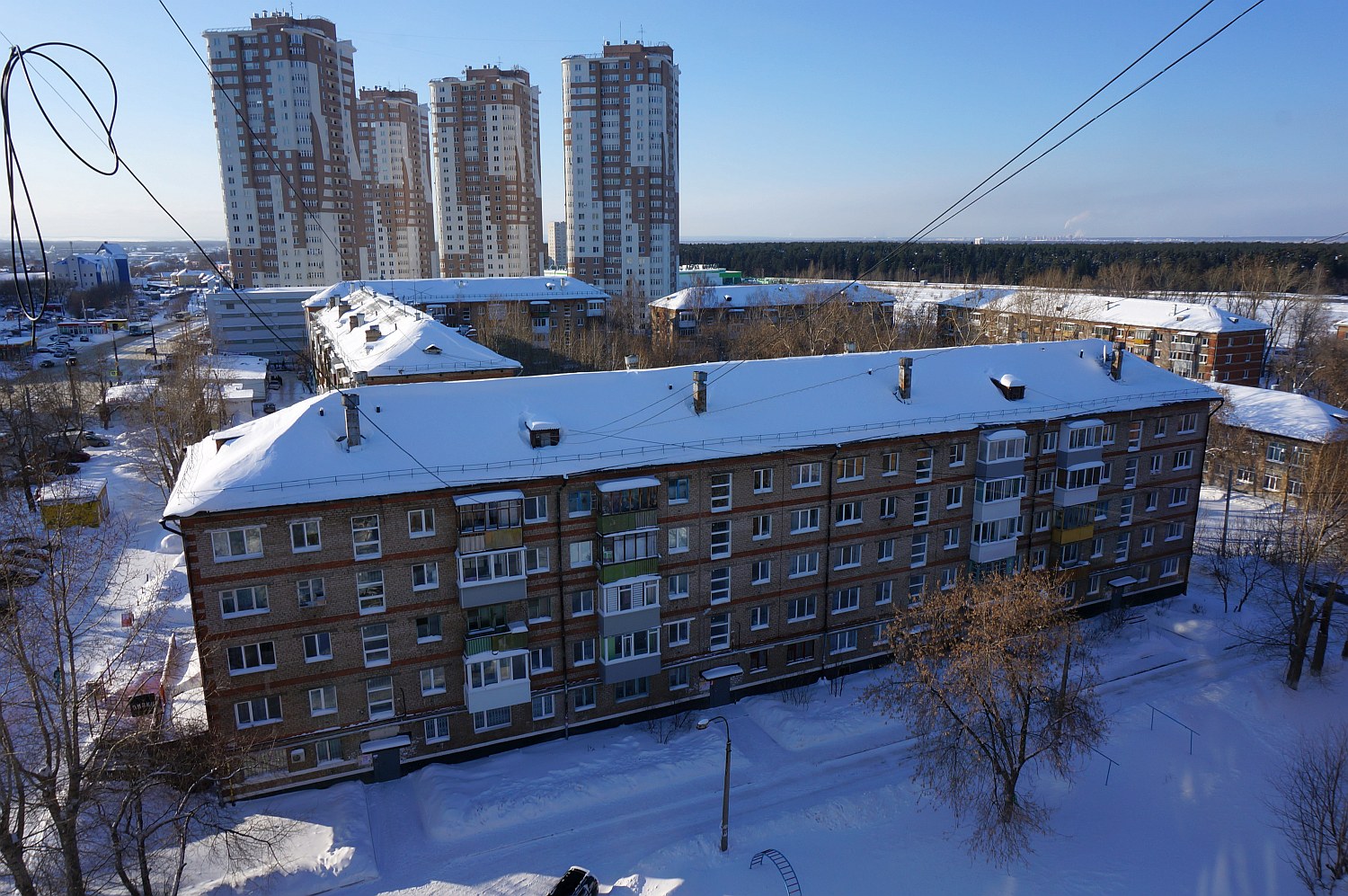 Perm, Улица Мира, 128; Шоссе Космонавтов, 213; Шоссе Космонавтов, 215; Шоссе Космонавтов, 217; Улица Мира, 136