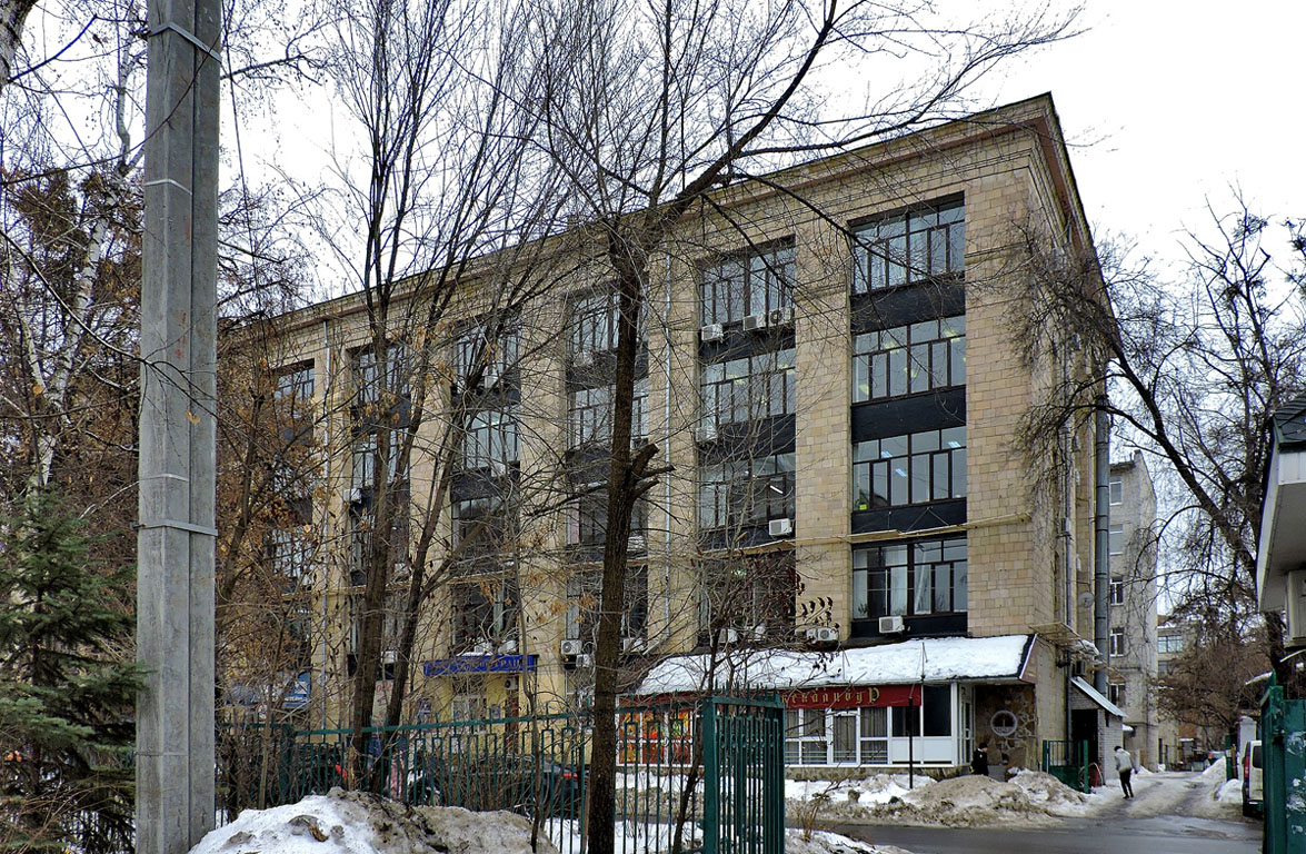 Kharkov, Проспект Науки, 9 / Улица Бакулина, 8