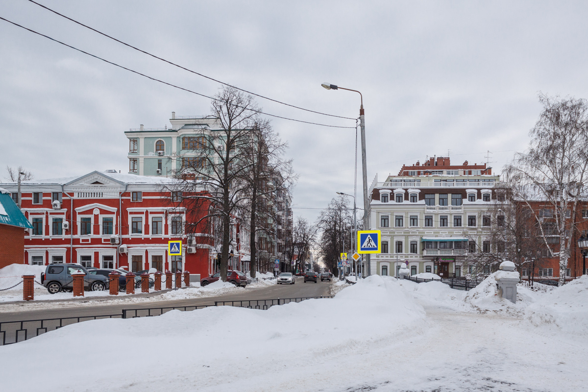 Казань, Улица Жуковского, 30; Улица Жуковского, 26; Улица Жуковского, 29 (подъезды 1-2)