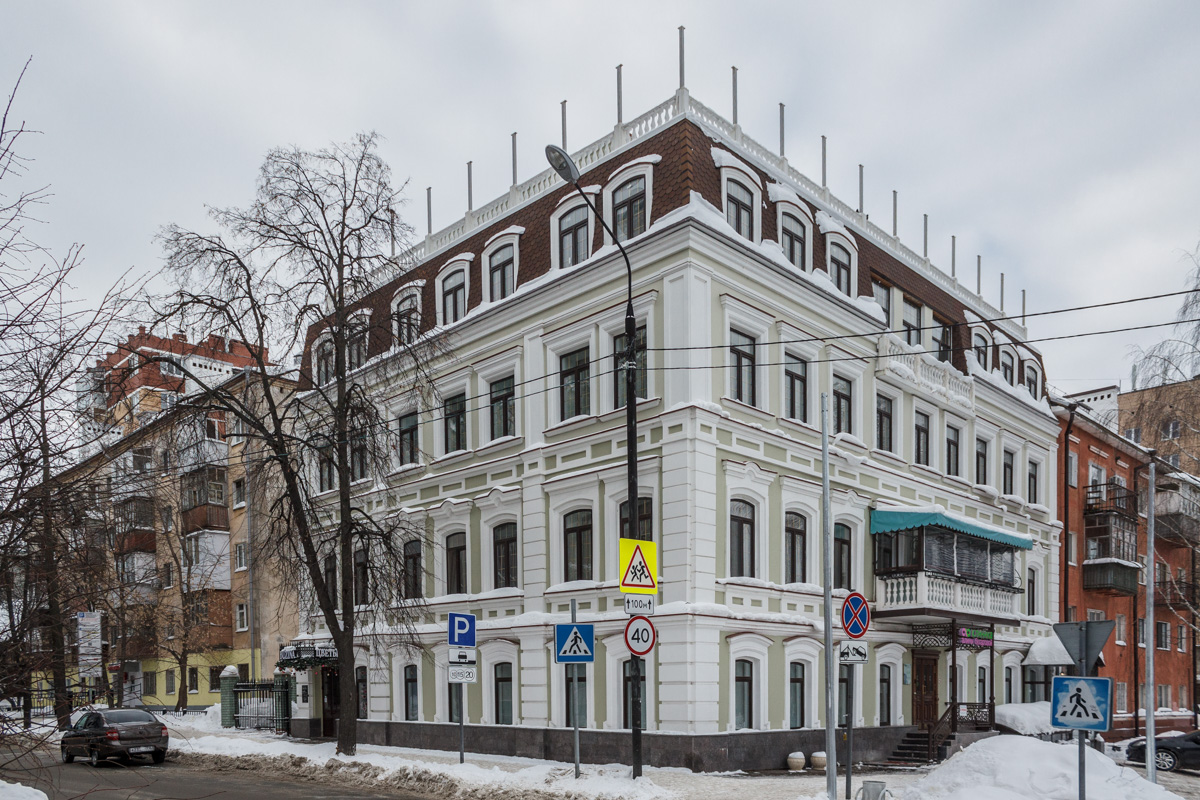 Казань, Улица Жуковского, 29 (подъезды 1-2)