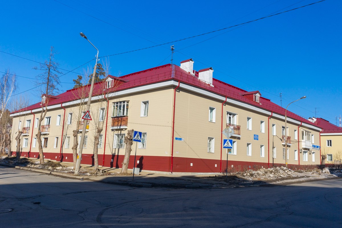 Новоуральск, Улица Толстого, 25