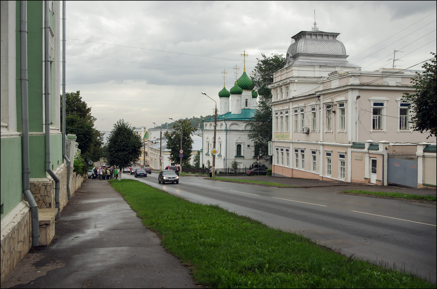 Чебоксары, Улица Константина Иванова, 15 / Улица Бондарева, 13