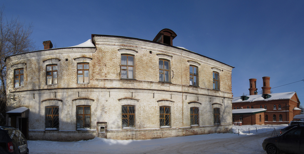 Уфа, Улица Мустая Карима, 9; Улица Мустая Карима, 11