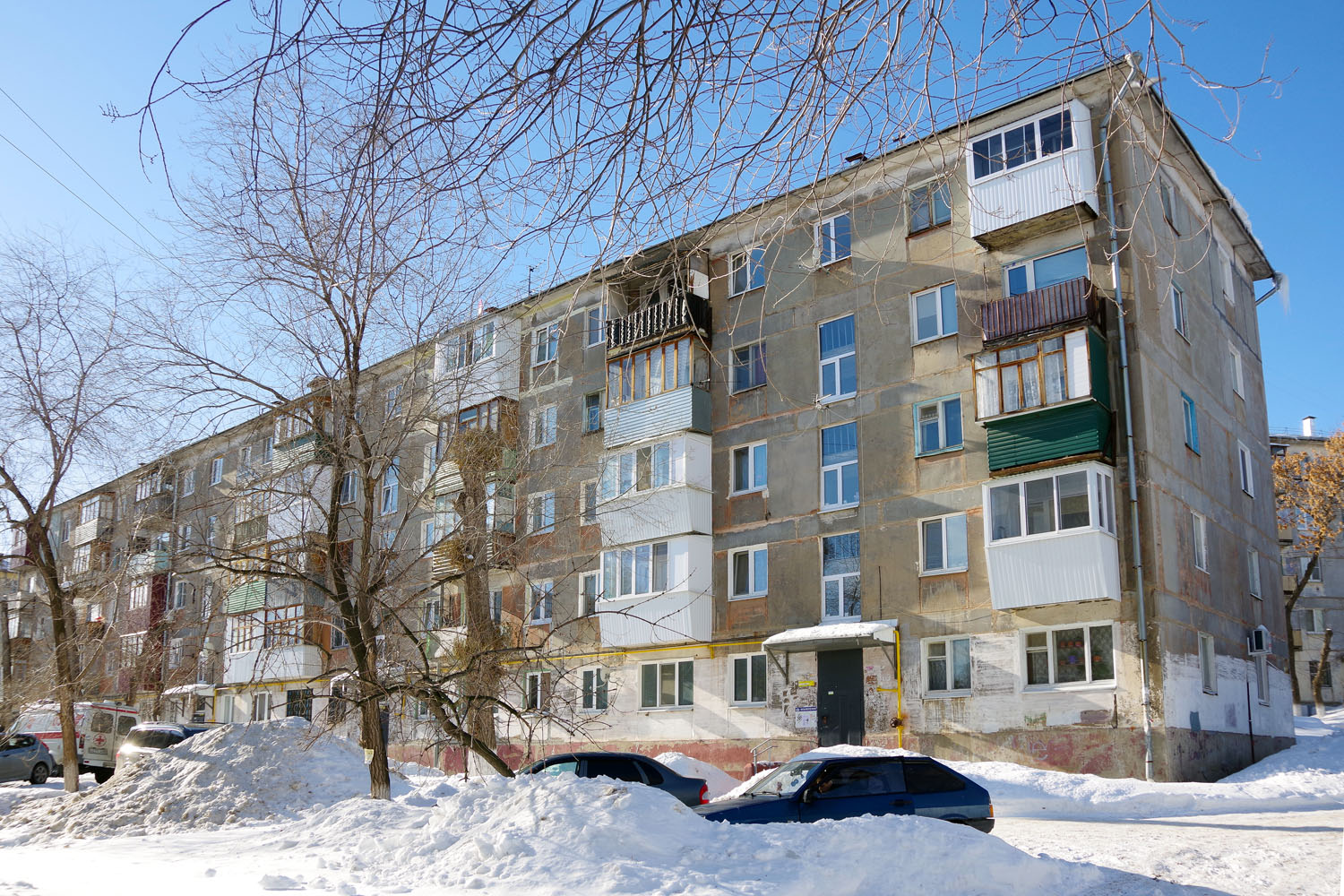 Novokuybyshevsk, улица Островского, 16А