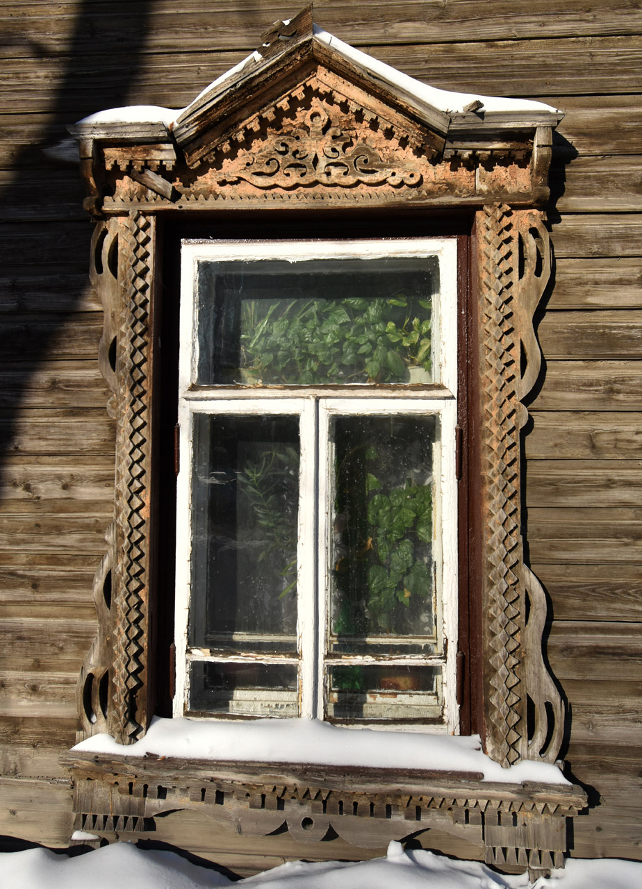 Пермь, Улица Достоевского, 2. Резные наличники