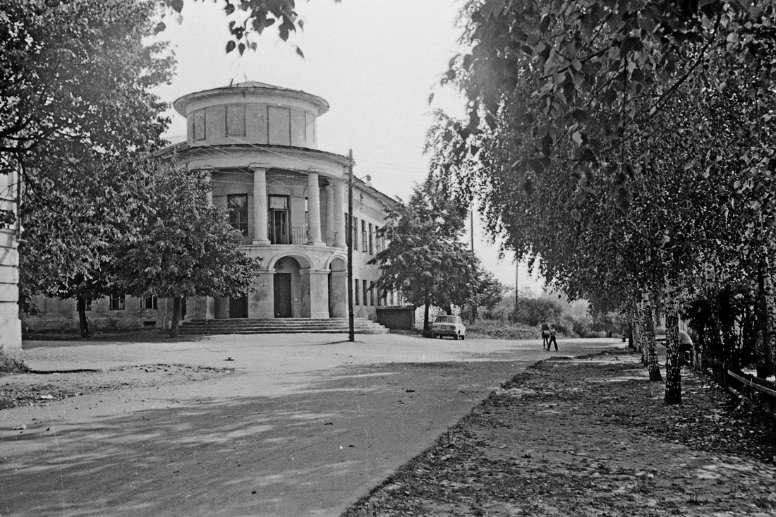 Касимов, Школьный переулок, 1 / Улица Губарева, 1