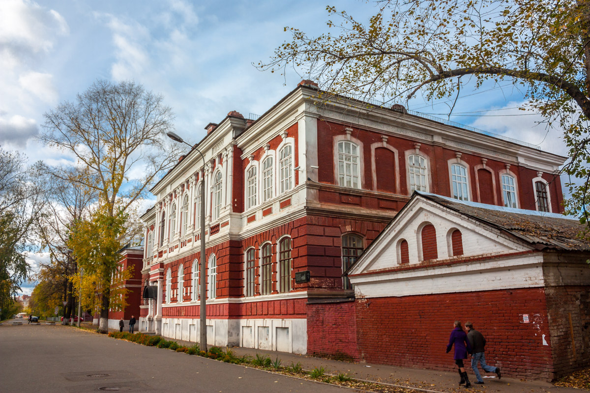 Глазов, Улица Революции, 17