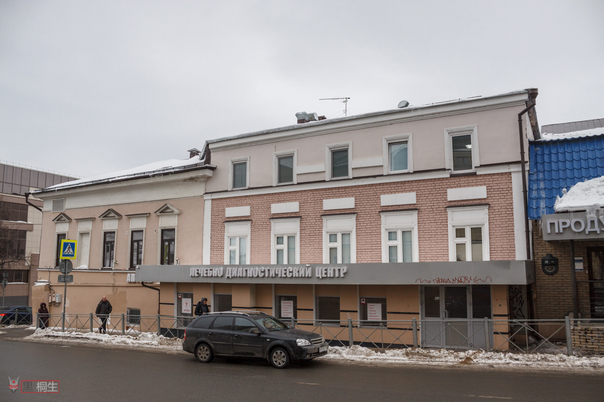 Казань, Профсоюзная улица, 30 / Астрономическая улица, 13