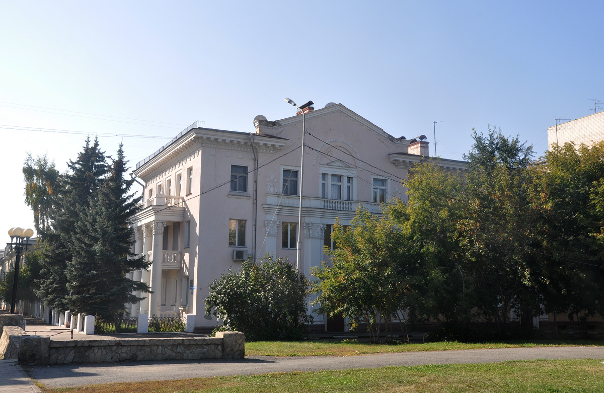 Омск, Спартаковская улица, 13